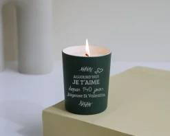 Bougie personnalisable parfumée - Aujourd'hui je t'aime depuis X jours|Cadeaux.com Outlet