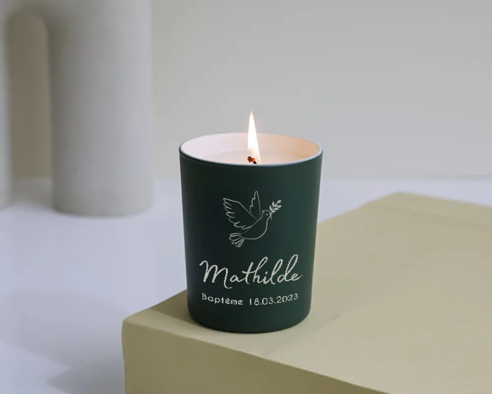 Bougie personnalisée parfumée - Baptême|Cadeaux.com Hot