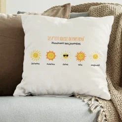 Coussin personnalisé - Famille Soleils|Cadeaux.com Clearance