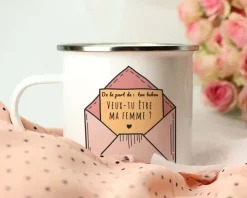 Mug émaillé personnalisé - Veux-tu être ... ?|Cadeaux.com Outlet