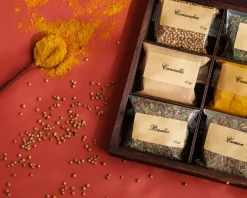 Petit coffret d'épices gravé Festival du barbecue - 9 épices du monde|Cadeaux.com Outlet