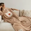 Plaid à manches personnalisé - Reine et Roi|Cadeaux.com Clearance