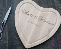 Planche à découper personnalisée en forme de coeur - Couple|Cadeaux.com Outlet
