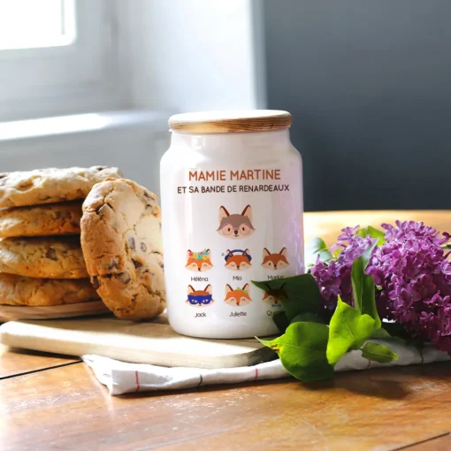 Pot à biscuits personnalisé - Mamie Renard et sa meute|Cadeaux.com New
