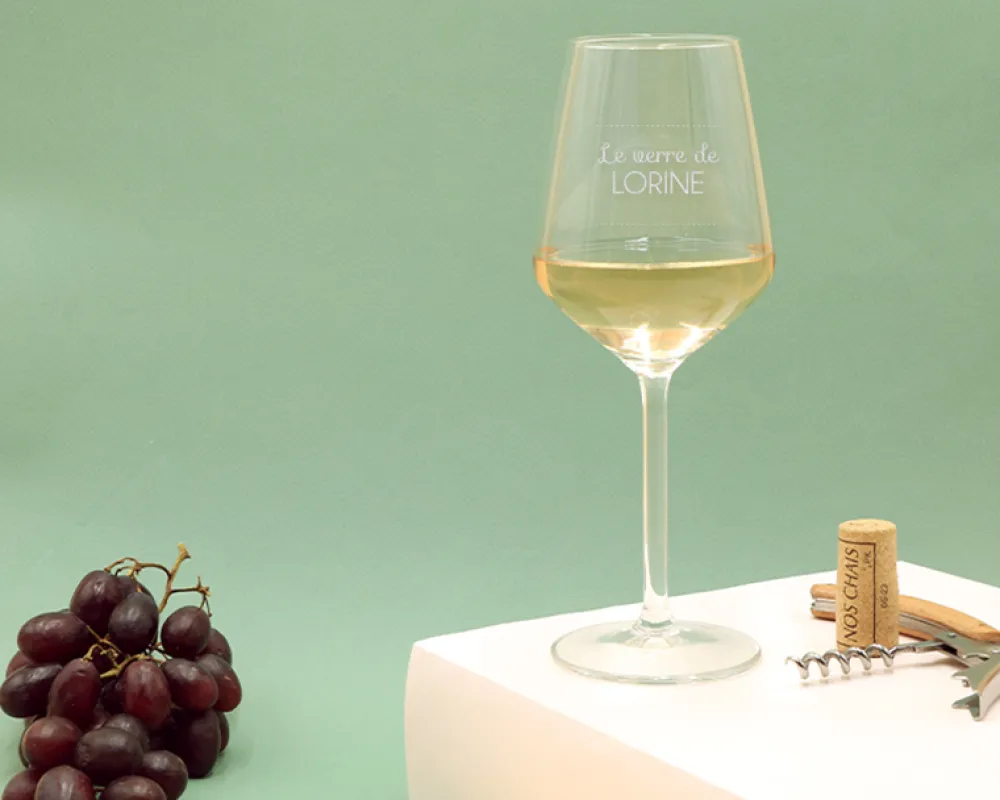 Verre à vin personnalisable - "Le verre de" - Femme|Cadeaux.com Online